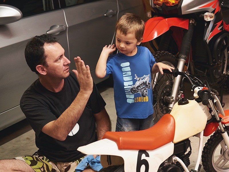Dia dos Pais 5 dicas para surpreender pais apaixonados por motos